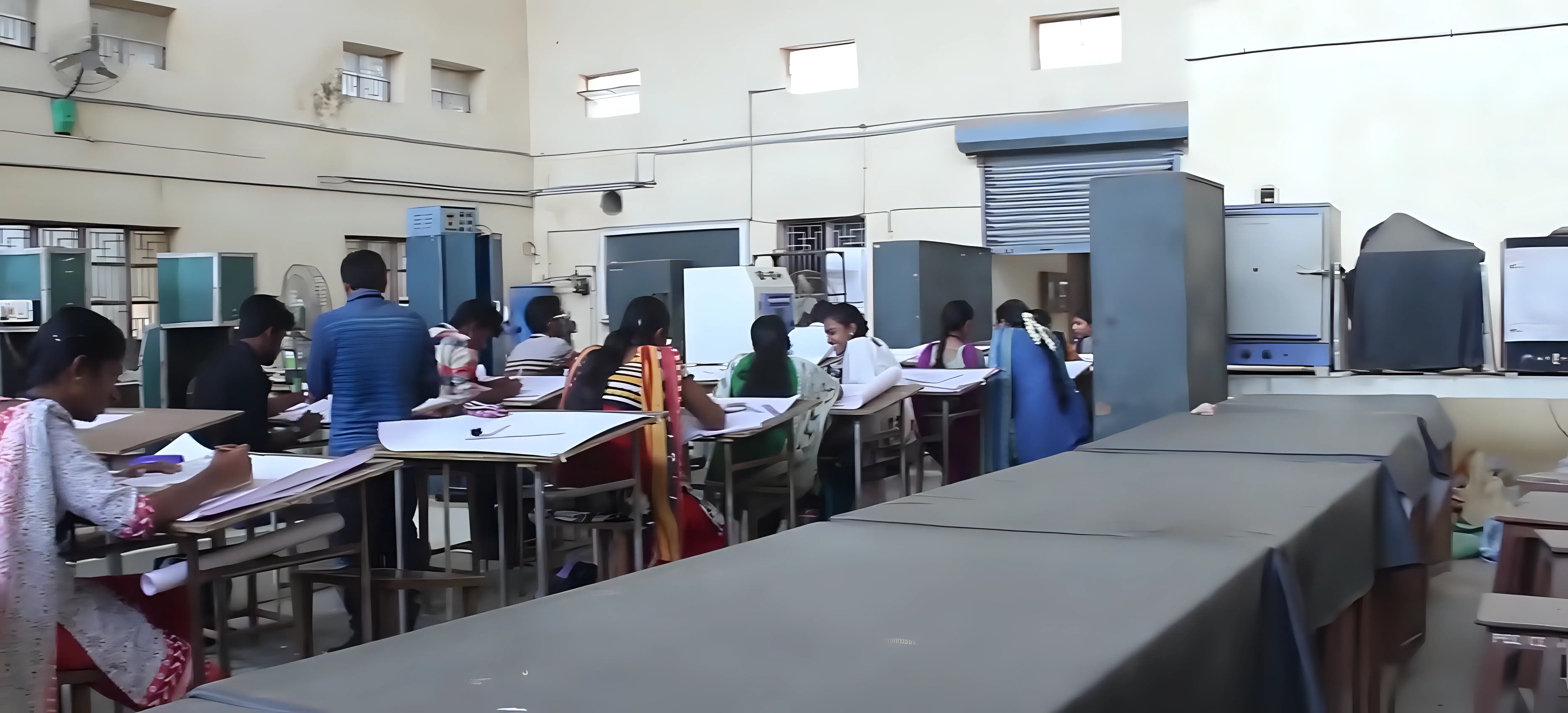 Puducherry Technological University lab photo 4